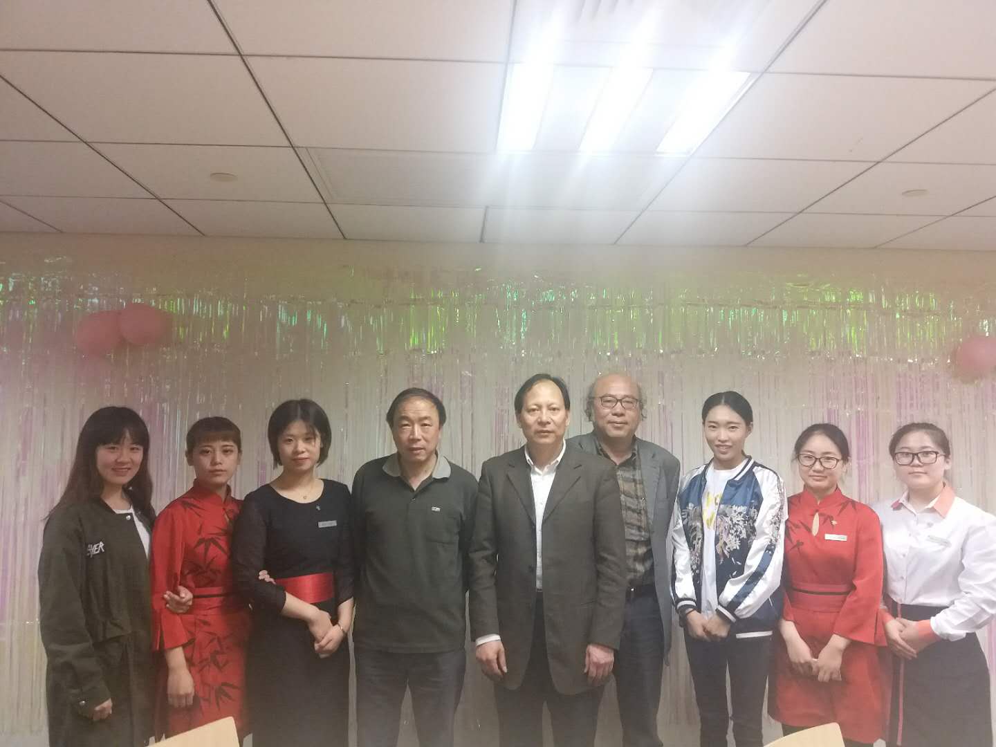 合影2.jpg