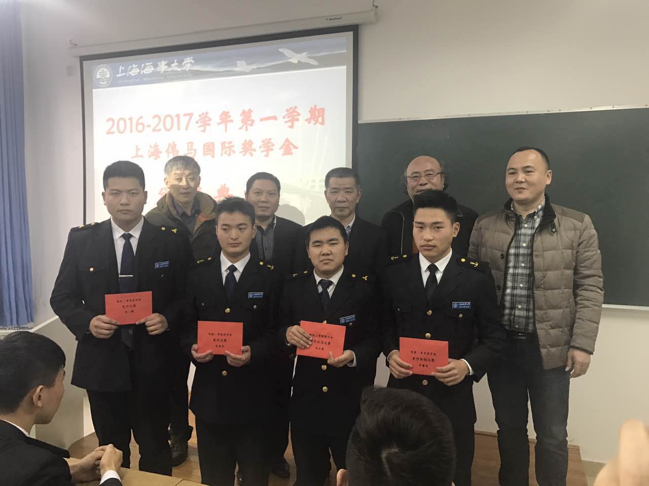 偉馬獎學金頒獎4.jpg